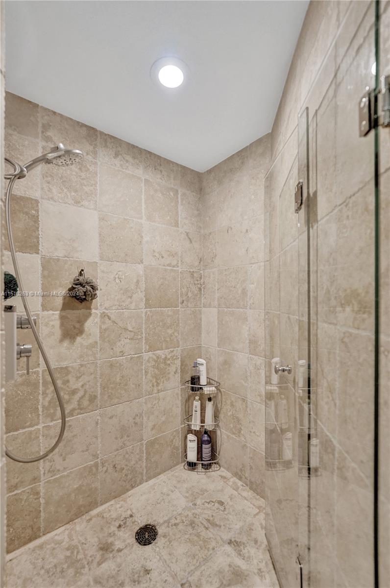 18201 Collins Ave 1401A, Sunny Isles Beach, Florida 33160, 2 Bedrooms Bedrooms, ,2 BathroomsBathrooms,Residential,For Sale,18201 Collins Ave 1401A,A11510263