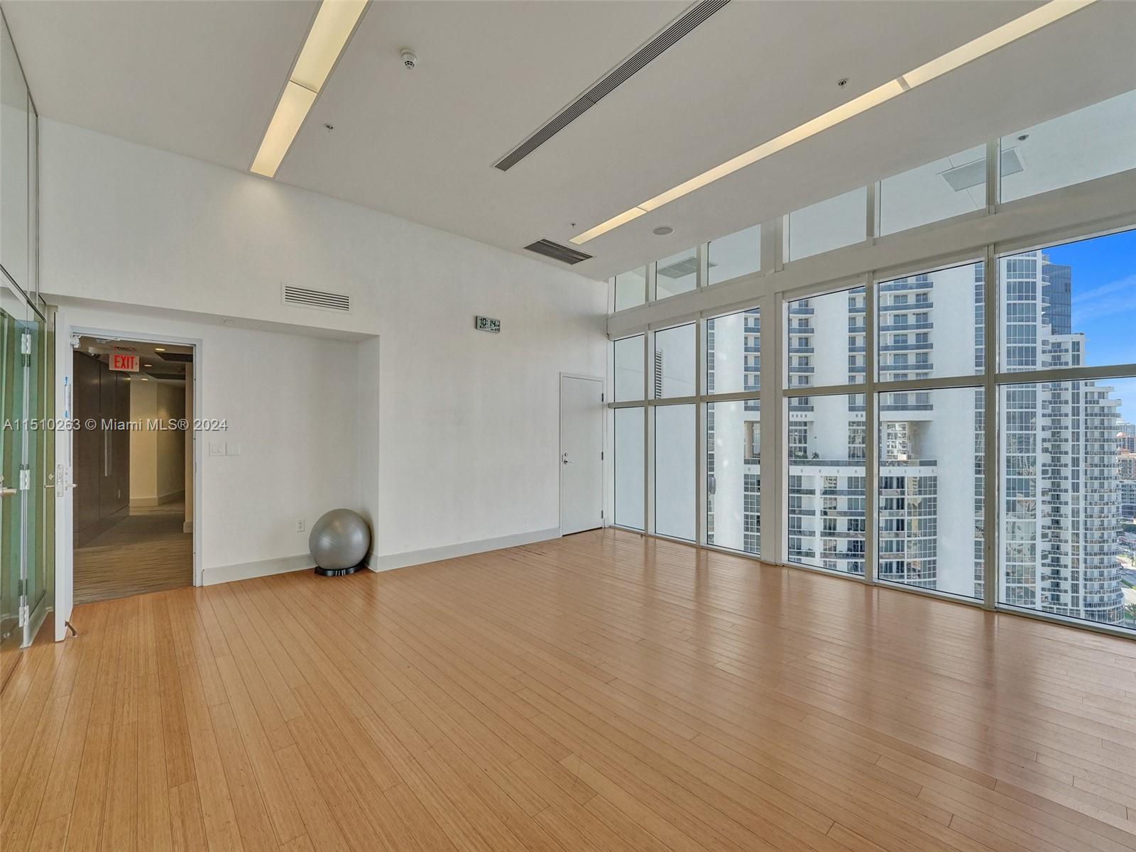 18201 Collins Ave 1401A, Sunny Isles Beach, Florida 33160, 2 Bedrooms Bedrooms, ,2 BathroomsBathrooms,Residential,For Sale,18201 Collins Ave 1401A,A11510263