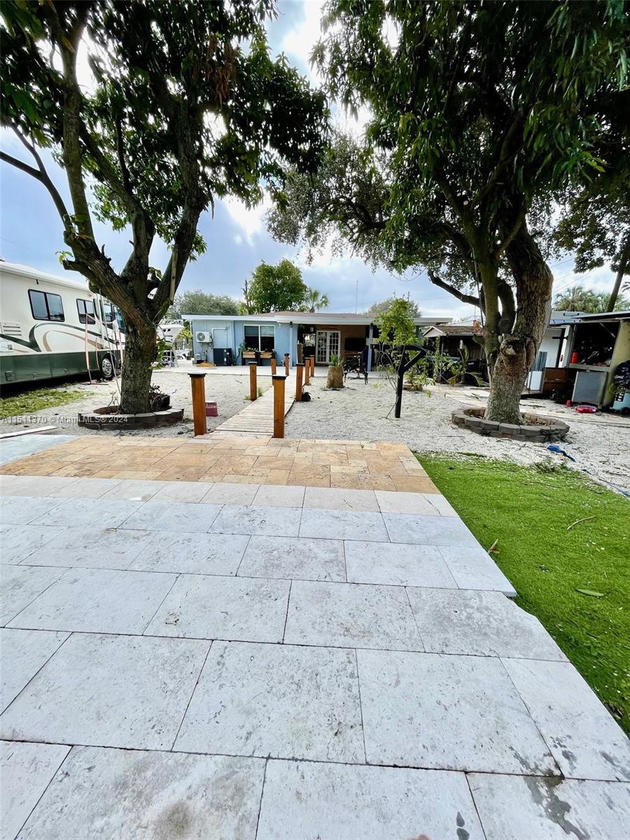 6019 SW 27th St, Miramar, Florida 33023, 4 Bedrooms Bedrooms, ,3 BathroomsBathrooms,Residential,For Sale,6019 SW 27th St,A11511370