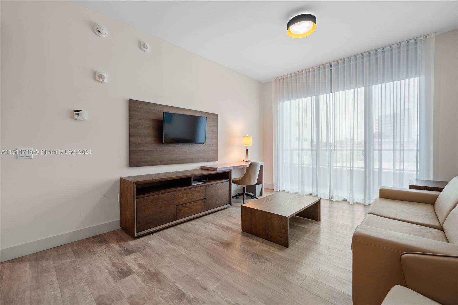 777 N Ocean Dr N207, Hollywood, Florida 33019, 1 Bedroom Bedrooms, ,1 BathroomBathrooms,Residential,For Sale,777 N Ocean Dr N207,A11511713