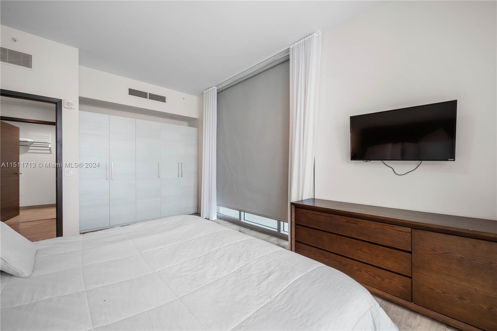 777 N Ocean Dr N207, Hollywood, Florida 33019, 1 Bedroom Bedrooms, ,1 BathroomBathrooms,Residential,For Sale,777 N Ocean Dr N207,A11511713