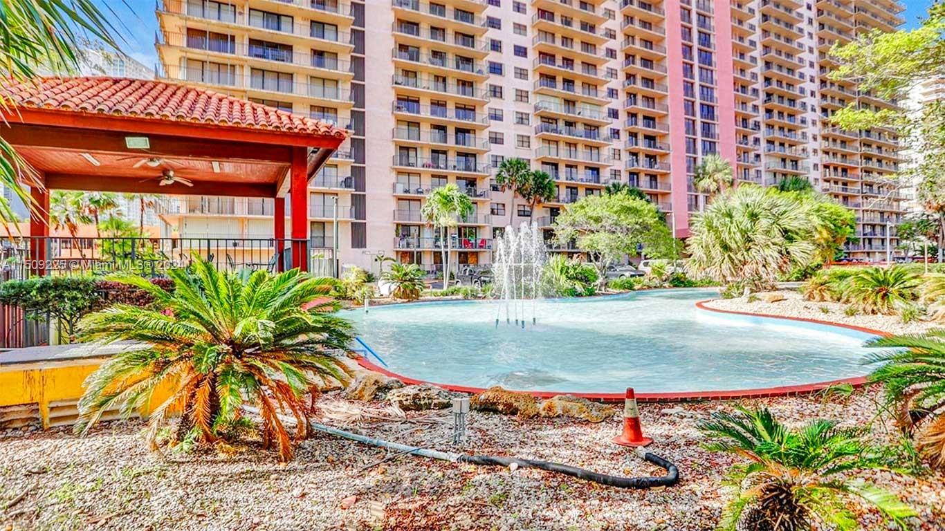 210 174th St 805, Sunny Isles Beach, Florida 33160, 3 Bedrooms Bedrooms, ,2 BathroomsBathrooms,Residential,For Sale,210 174th St 805,A11509225