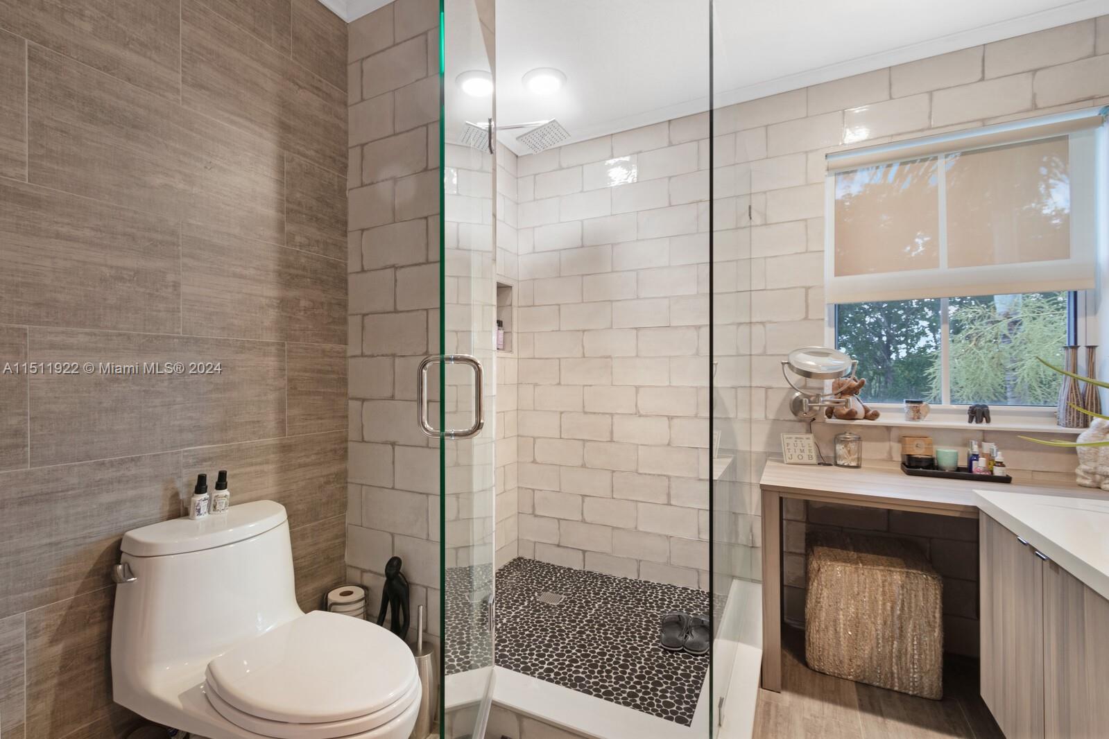 852 NE 16th Ave 852, Fort Lauderdale, Florida 33304, 3 Bedrooms Bedrooms, ,3 BathroomsBathrooms,Residential,For Sale,852 NE 16th Ave 852,A11511922