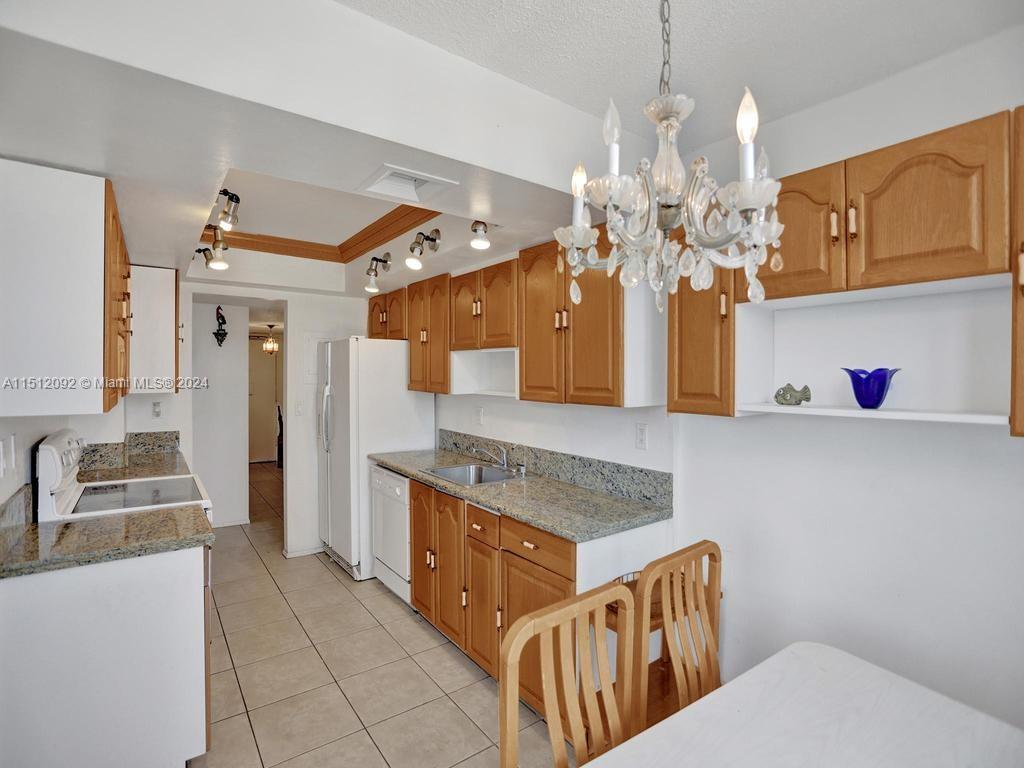 18051 Biscayne Blvd 304, Aventura, Florida 33160, 2 Bedrooms Bedrooms, ,2 BathroomsBathrooms,Residentiallease,For Rent,18051 Biscayne Blvd 304,A11512092
