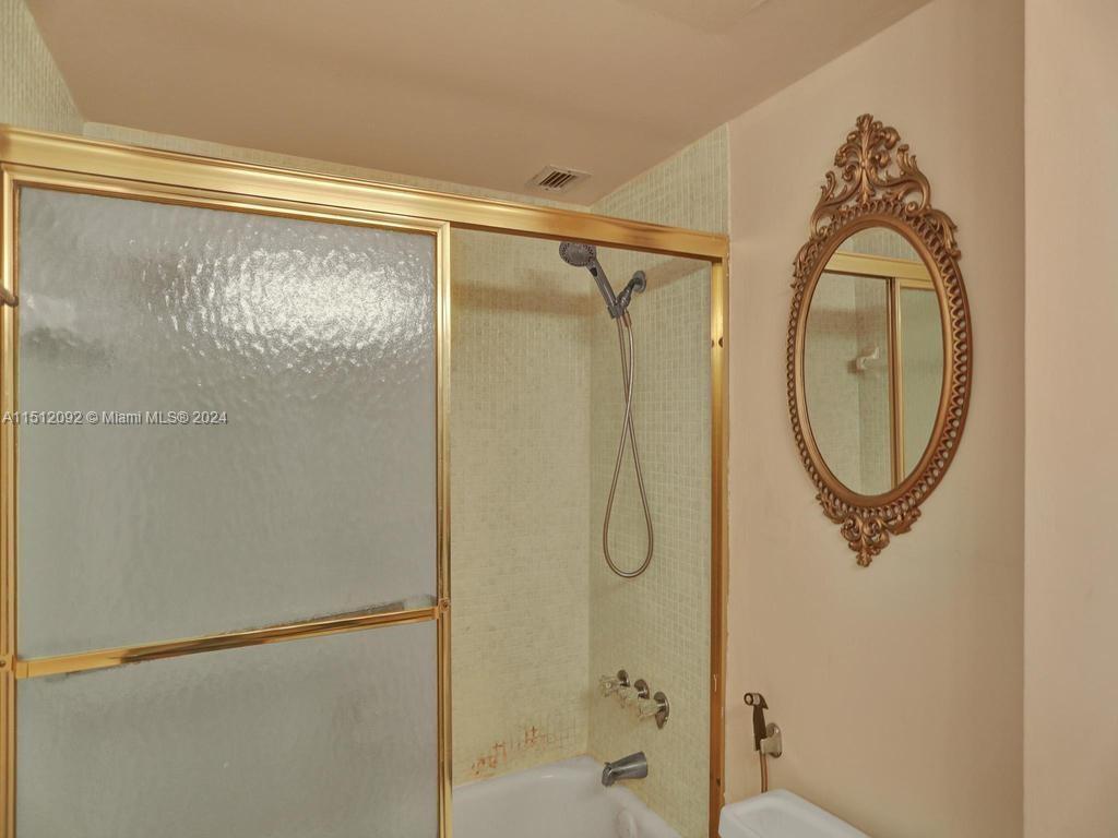 18051 Biscayne Blvd 304, Aventura, Florida 33160, 2 Bedrooms Bedrooms, ,2 BathroomsBathrooms,Residentiallease,For Rent,18051 Biscayne Blvd 304,A11512092
