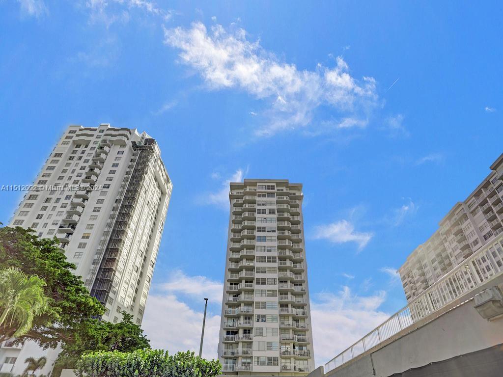 18051 Biscayne Blvd 304, Aventura, Florida 33160, 2 Bedrooms Bedrooms, ,2 BathroomsBathrooms,Residentiallease,For Rent,18051 Biscayne Blvd 304,A11512092