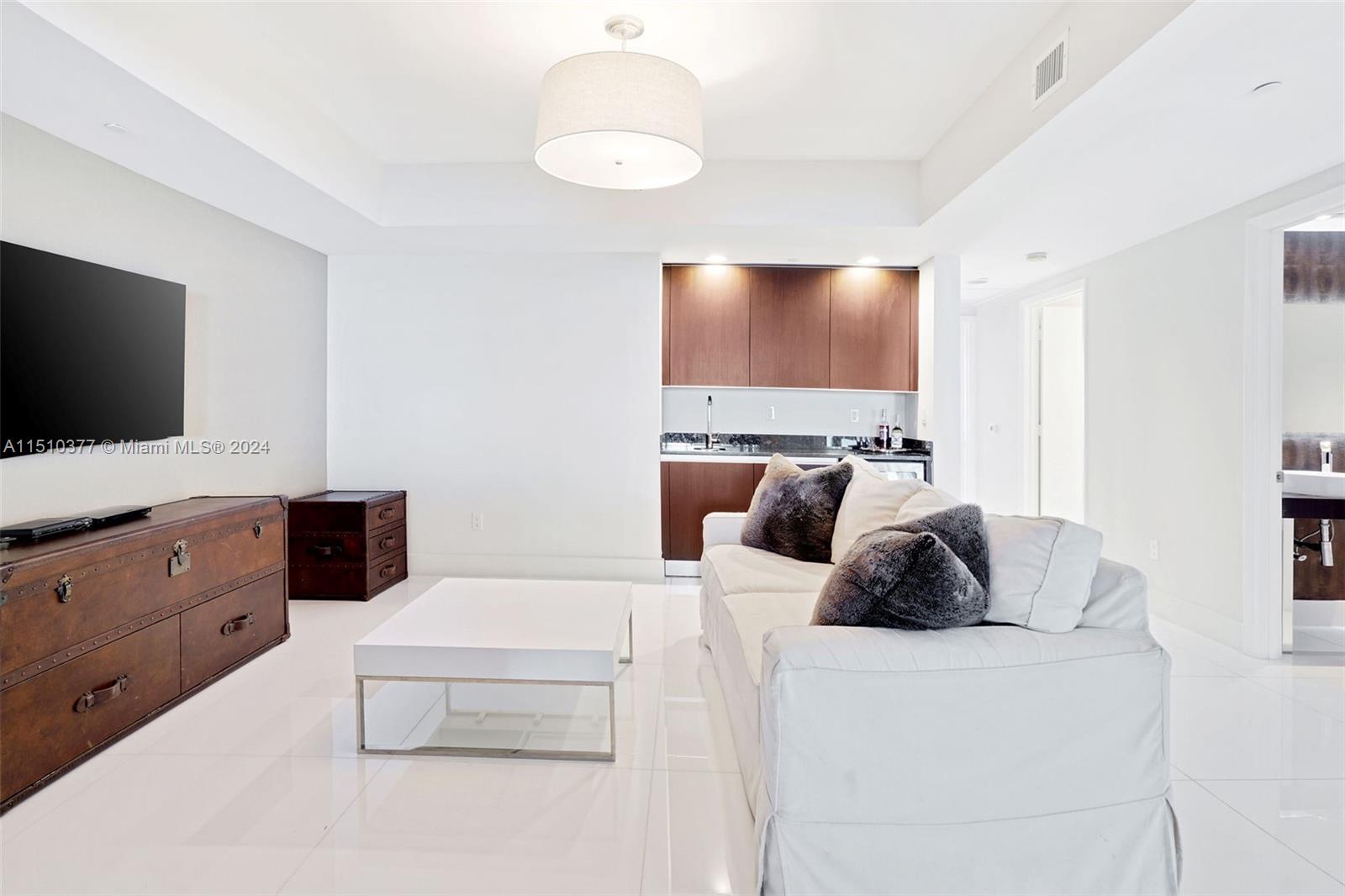 2711 S Ocean Dr 2803, Hollywood, Florida 33019, 3 Bedrooms Bedrooms, ,3 BathroomsBathrooms,Residential,For Sale,2711 S Ocean Dr 2803,A11510377