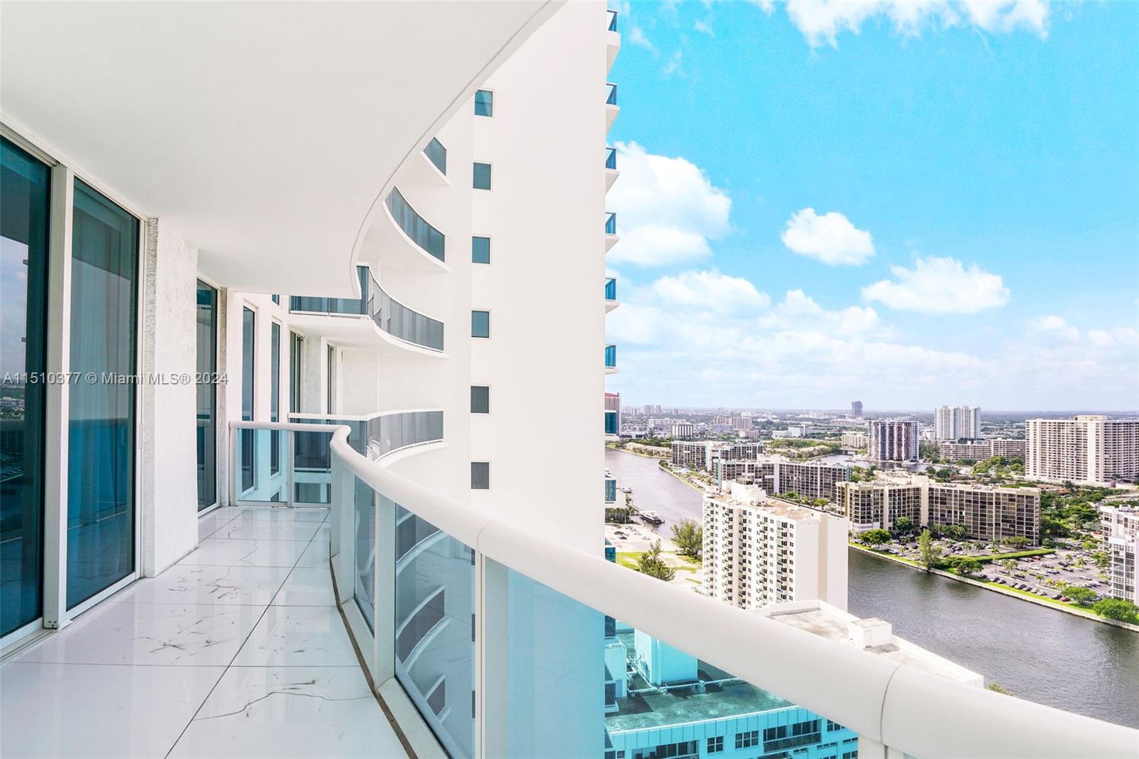 2711 S Ocean Dr 2803, Hollywood, Florida 33019, 3 Bedrooms Bedrooms, ,3 BathroomsBathrooms,Residential,For Sale,2711 S Ocean Dr 2803,A11510377
