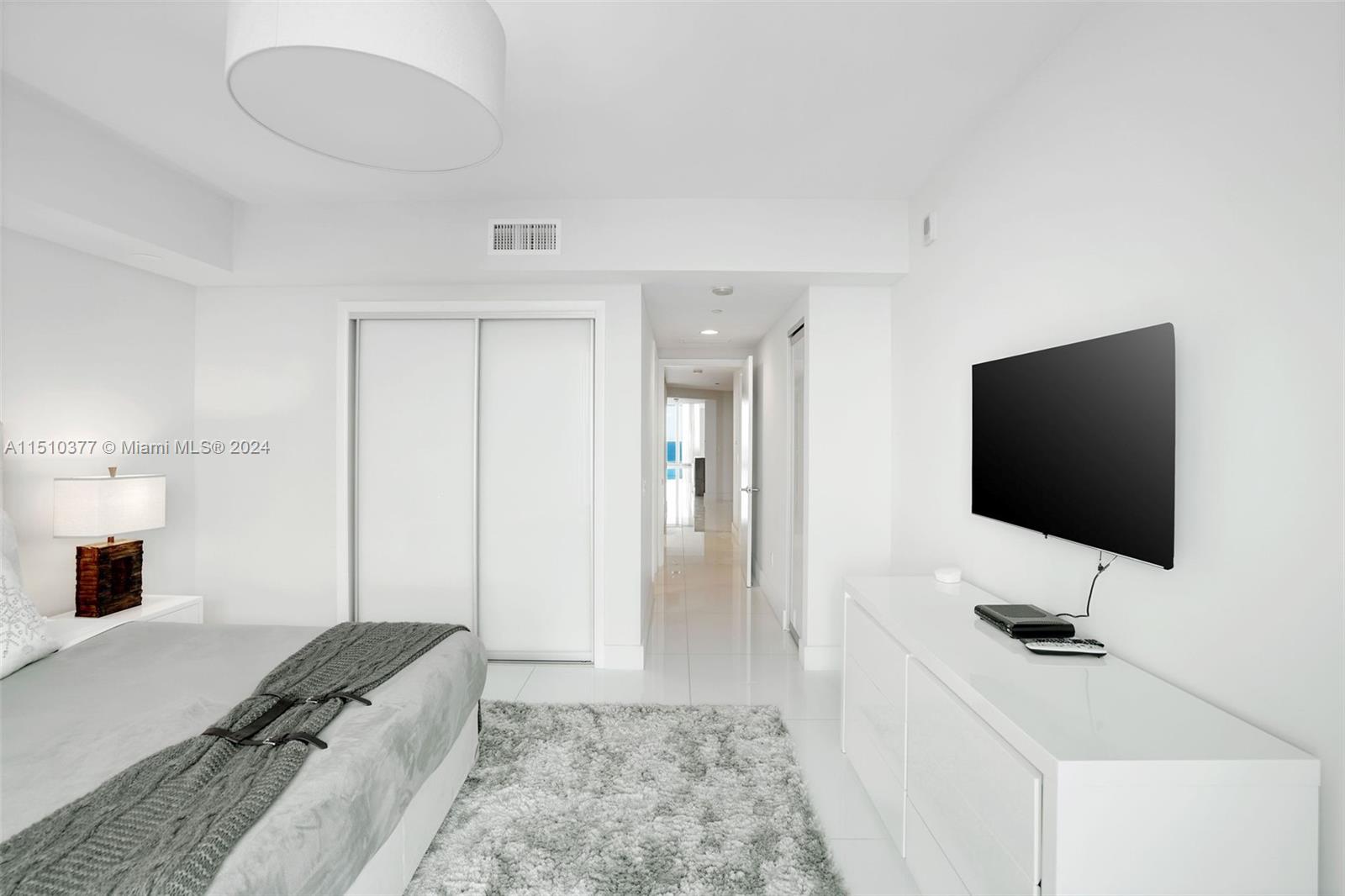2711 S Ocean Dr 2803, Hollywood, Florida 33019, 3 Bedrooms Bedrooms, ,3 BathroomsBathrooms,Residential,For Sale,2711 S Ocean Dr 2803,A11510377