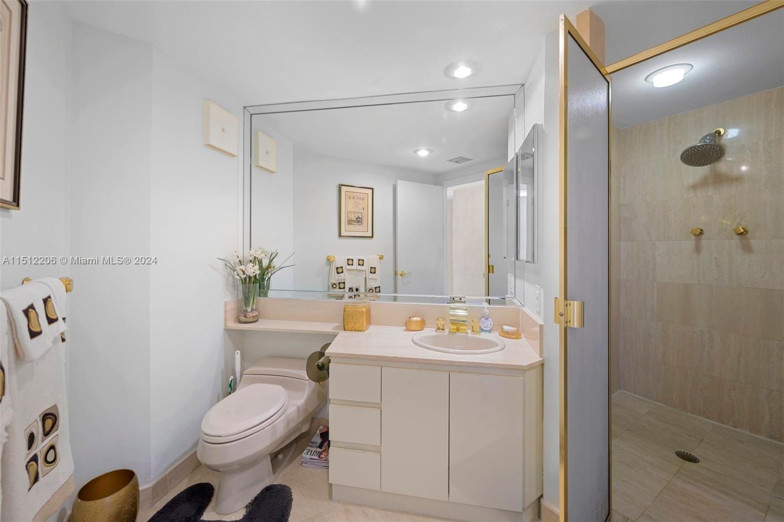 4000 Island Blvd 1901, Aventura, Florida 33160, 3 Bedrooms Bedrooms, ,3 BathroomsBathrooms,Residential,For Sale,4000 Island Blvd 1901,A11512206