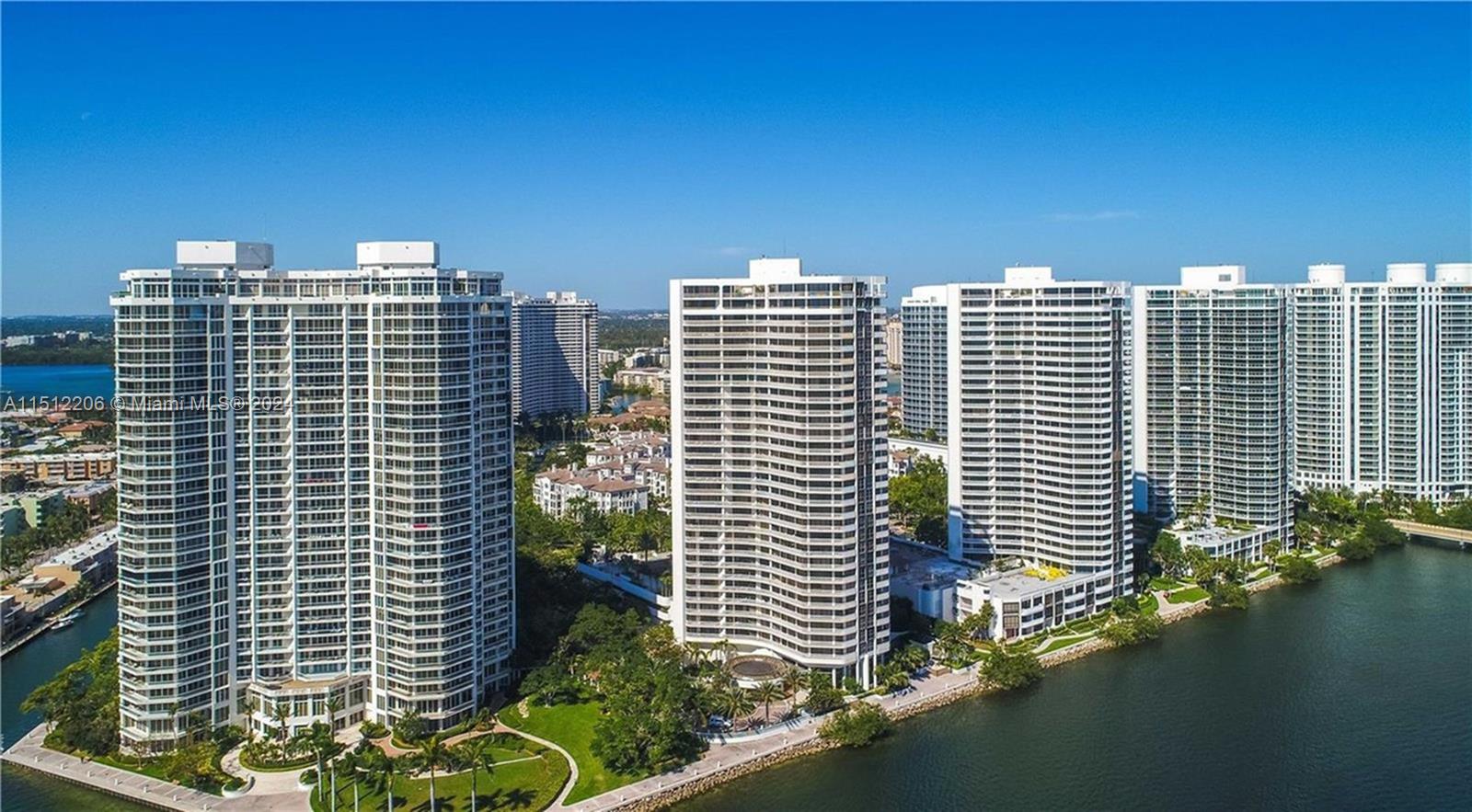 4000 Island Blvd 1901, Aventura, Florida 33160, 3 Bedrooms Bedrooms, ,3 BathroomsBathrooms,Residential,For Sale,4000 Island Blvd 1901,A11512206