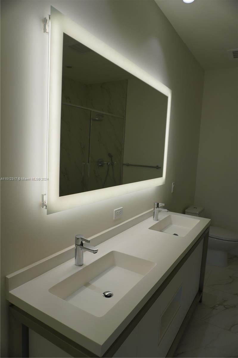 2000 Metropica Way PH08, Sunrise, Florida 33323, 3 Bedrooms Bedrooms, ,3 BathroomsBathrooms,Residential,For Sale,2000 Metropica Way PH08,A11512317
