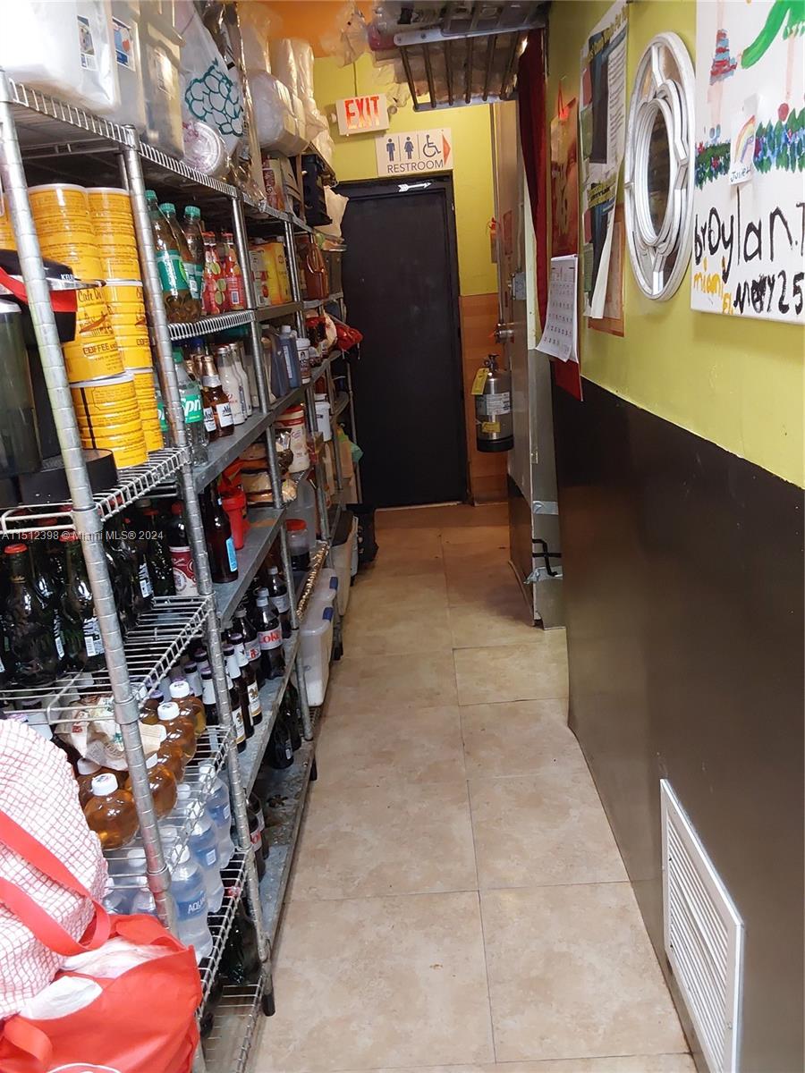 17010 W West Dixie Highway #G, North Miami Beach, Florida 33160, ,Businessopportunity,For Sale,17010 W West Dixie Highway #G,A11512398