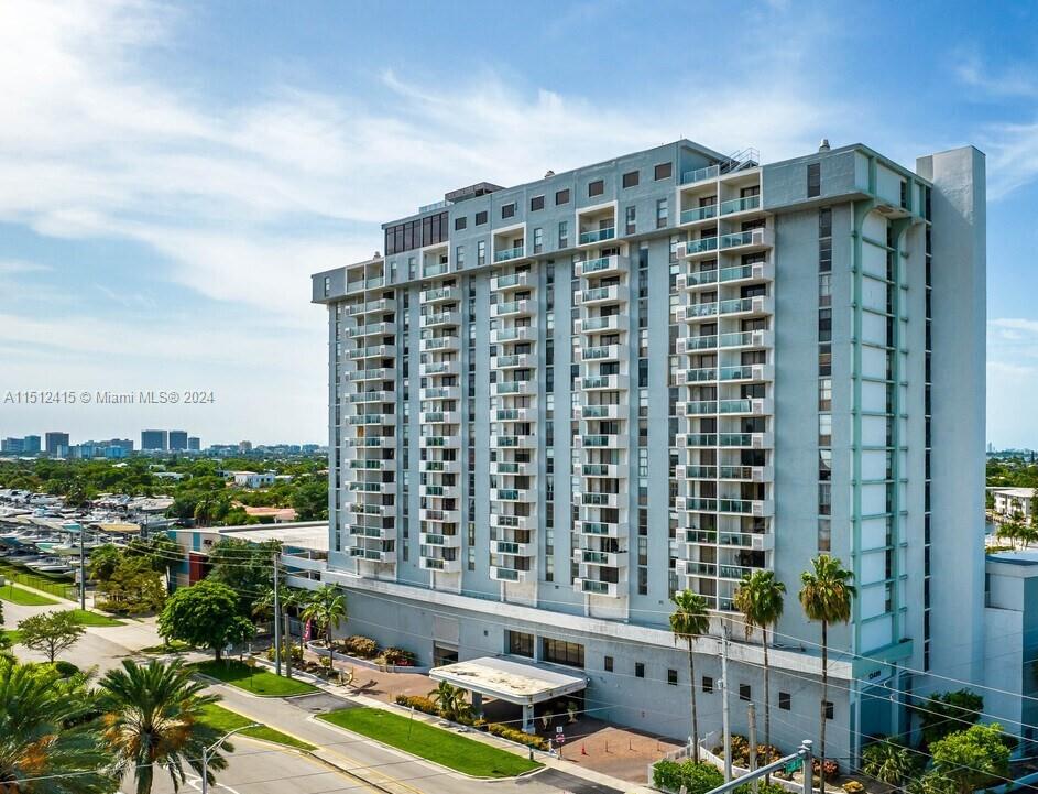 North Miami, Florida 33181, 2 Bedrooms Bedrooms, ,2 BathroomsBathrooms,Residential,For Sale,A11512415