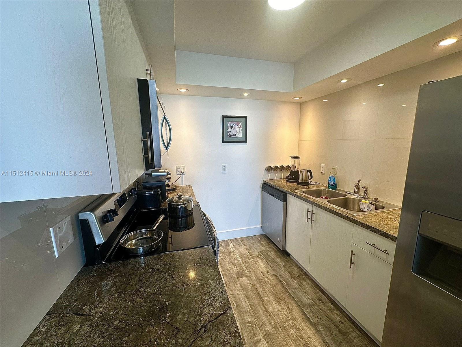 North Miami, Florida 33181, 2 Bedrooms Bedrooms, ,2 BathroomsBathrooms,Residential,For Sale,A11512415