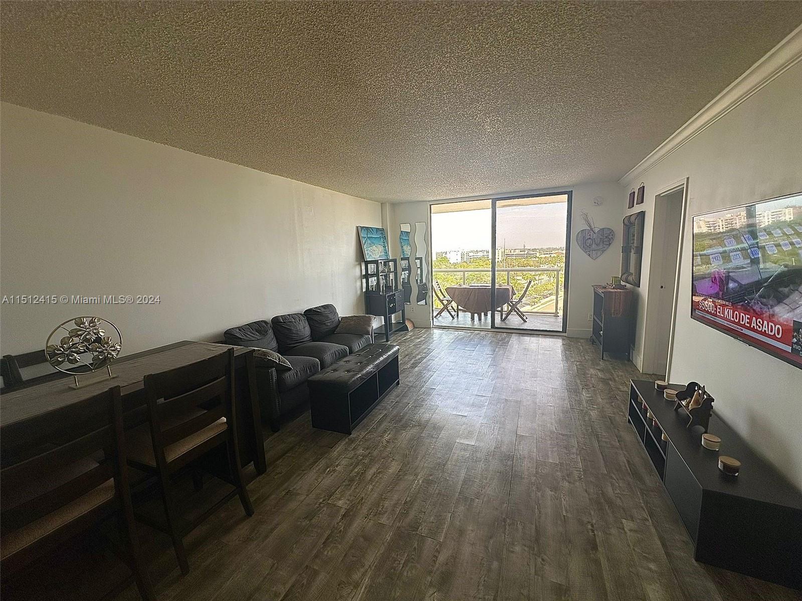 North Miami, Florida 33181, 2 Bedrooms Bedrooms, ,2 BathroomsBathrooms,Residential,For Sale,A11512415