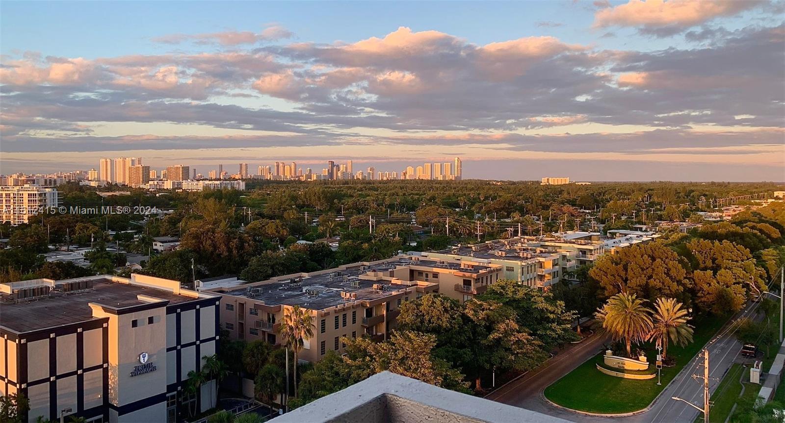North Miami, Florida 33181, 2 Bedrooms Bedrooms, ,2 BathroomsBathrooms,Residential,For Sale,A11512415