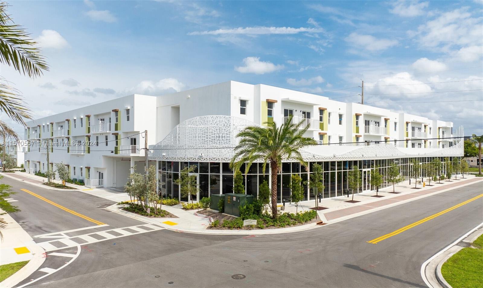 501 N Dixie Highway, Hallandale Beach, Florida 33009, ,Commerciallease,For Rent,501 N Dixie Highway,A11510557