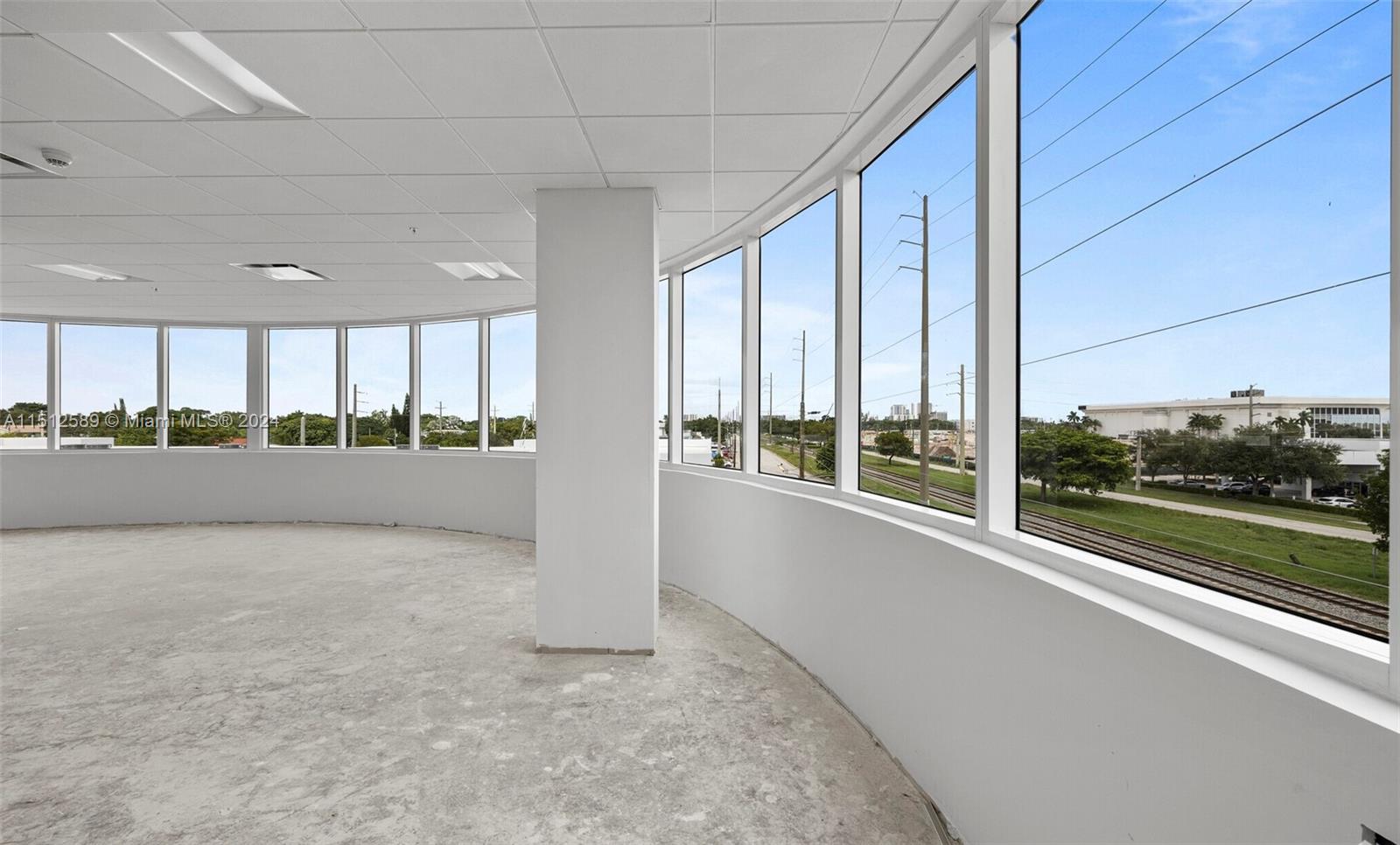 500 N Dixie Hwy, Hollywood, Florida 33009, ,Commerciallease,For Rent,500 N Dixie Hwy,A11512589