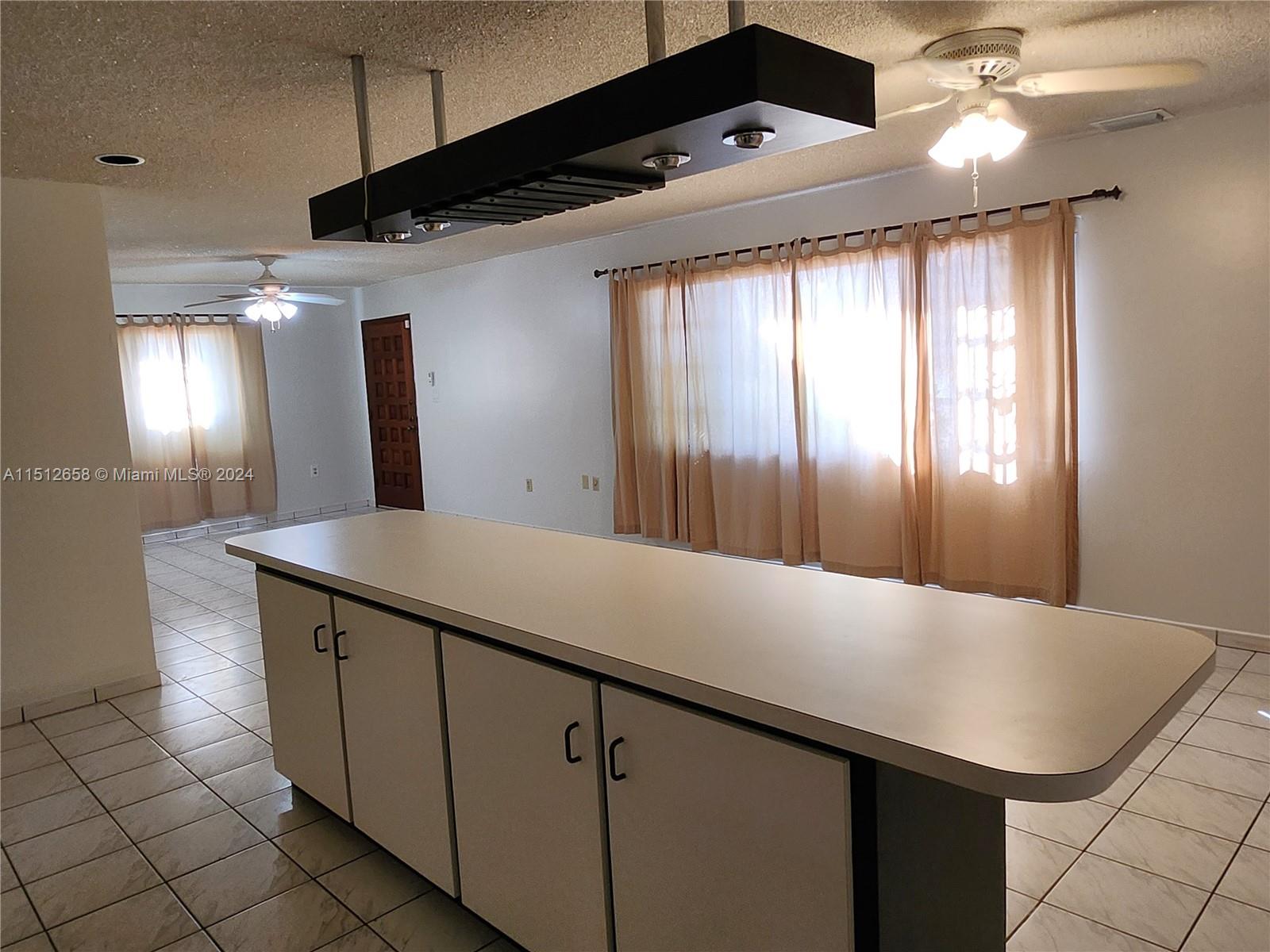 2231 SW 14th St 2231, Miami, Florida 33145, 3 Bedrooms Bedrooms, ,3 BathroomsBathrooms,Residentiallease,For Rent,2231 SW 14th St 2231,A11512658