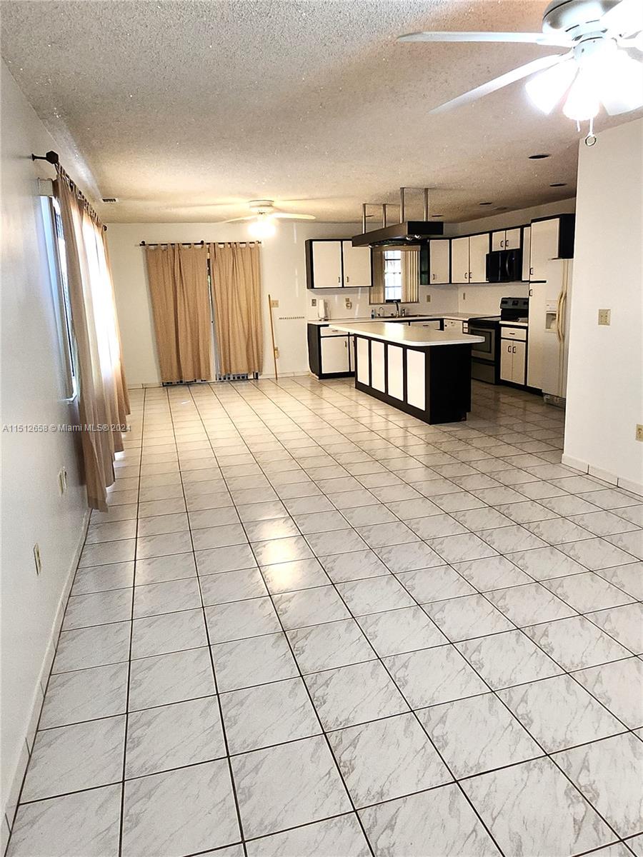 2231 SW 14th St 2231, Miami, Florida 33145, 3 Bedrooms Bedrooms, ,3 BathroomsBathrooms,Residentiallease,For Rent,2231 SW 14th St 2231,A11512658