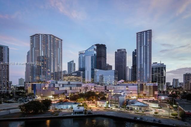 68 SE 6th St 2305, Miami, Florida 33131, 1 Bedroom Bedrooms, ,1 BathroomBathrooms,Residentiallease,For Rent,68 SE 6th St 2305,A11512722
