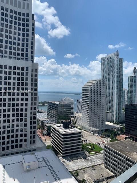68 SE 6th St 2305, Miami, Florida 33131, 1 Bedroom Bedrooms, ,1 BathroomBathrooms,Residentiallease,For Rent,68 SE 6th St 2305,A11512722