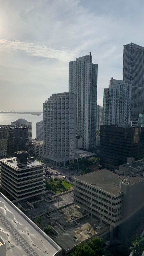 68 SE 6th St 2305, Miami, Florida 33131, 1 Bedroom Bedrooms, ,1 BathroomBathrooms,Residentiallease,For Rent,68 SE 6th St 2305,A11512722