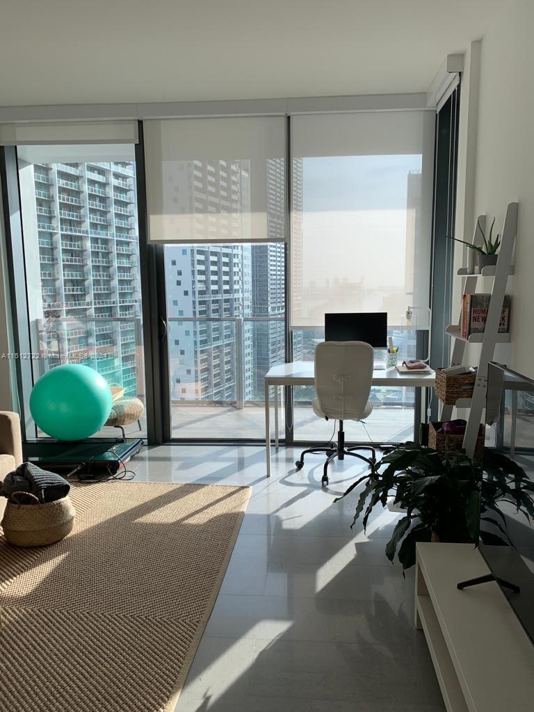 68 SE 6th St 2305, Miami, Florida 33131, 1 Bedroom Bedrooms, ,1 BathroomBathrooms,Residentiallease,For Rent,68 SE 6th St 2305,A11512722