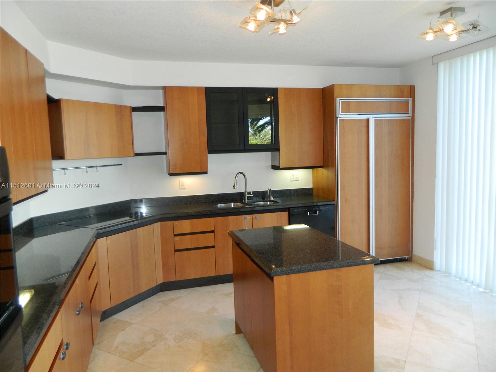 17555 Collins Ave 406, Sunny Isles Beach, Florida 33160, 2 Bedrooms Bedrooms, ,2 BathroomsBathrooms,Residential,For Sale,17555 Collins Ave 406,A11512601