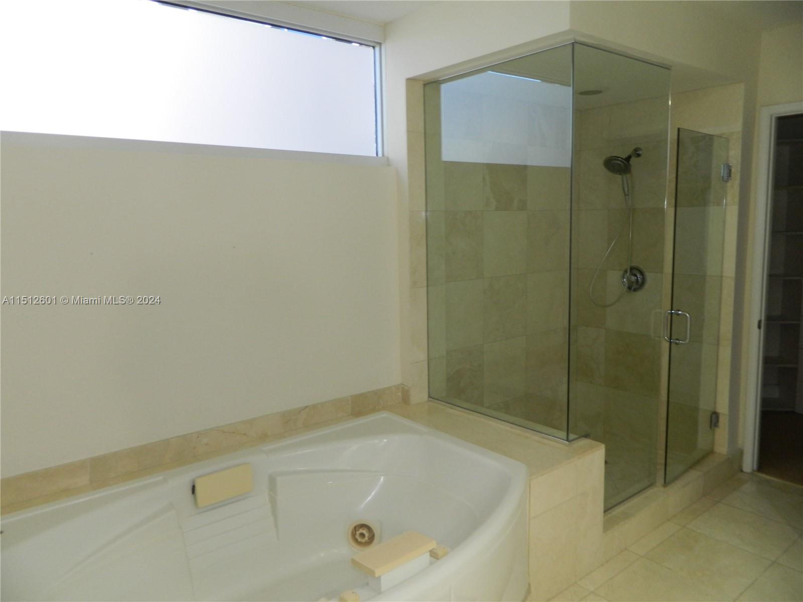 17555 Collins Ave 406, Sunny Isles Beach, Florida 33160, 2 Bedrooms Bedrooms, ,2 BathroomsBathrooms,Residential,For Sale,17555 Collins Ave 406,A11512601