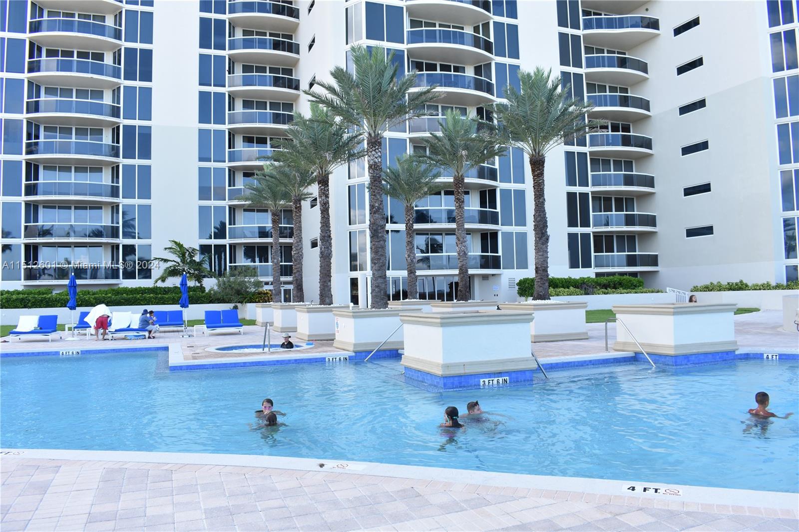 17555 Collins Ave 406, Sunny Isles Beach, Florida 33160, 2 Bedrooms Bedrooms, ,2 BathroomsBathrooms,Residential,For Sale,17555 Collins Ave 406,A11512601