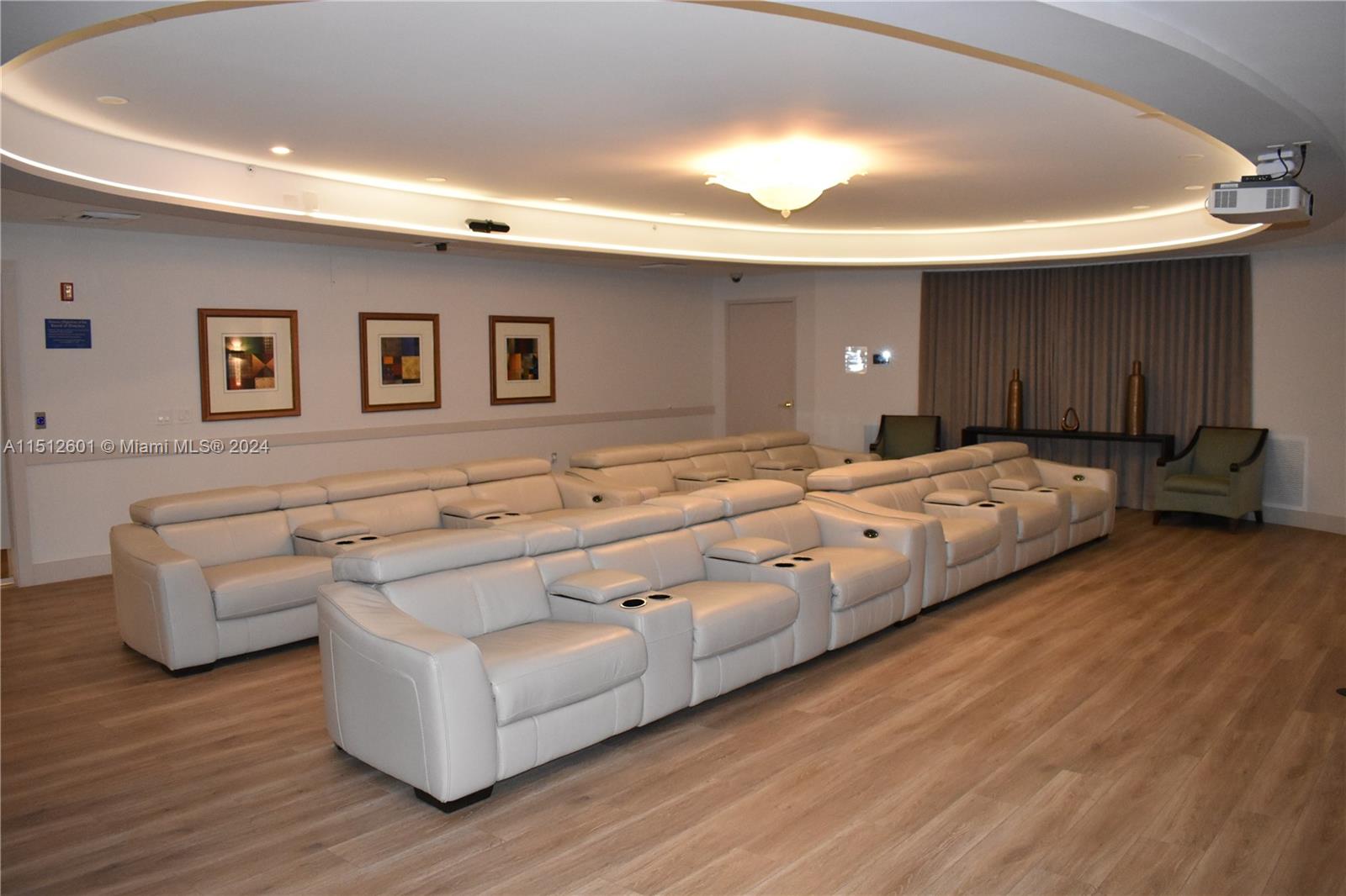 17555 Collins Ave 406, Sunny Isles Beach, Florida 33160, 2 Bedrooms Bedrooms, ,2 BathroomsBathrooms,Residential,For Sale,17555 Collins Ave 406,A11512601
