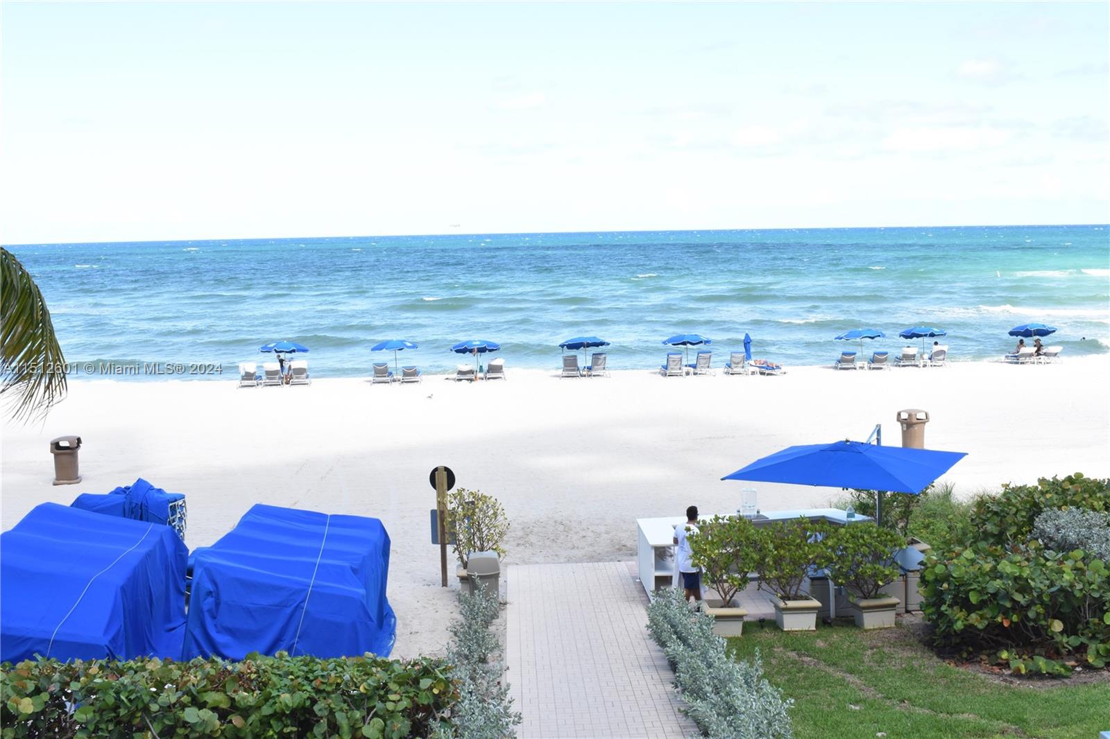 17555 Collins Ave 406, Sunny Isles Beach, Florida 33160, 2 Bedrooms Bedrooms, ,2 BathroomsBathrooms,Residential,For Sale,17555 Collins Ave 406,A11512601