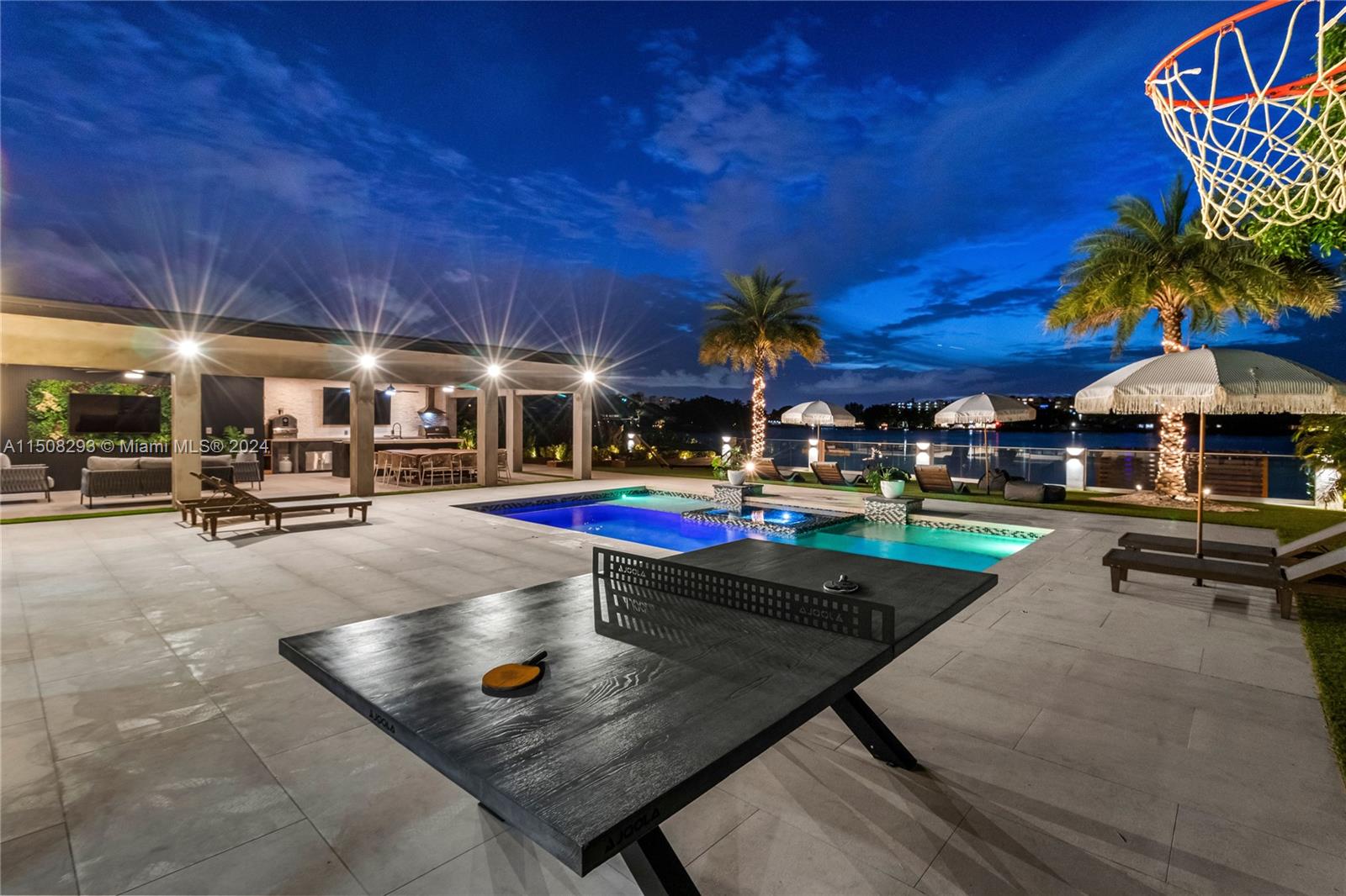19000 NE 20th Ave, North Miami Beach, Florida 33179, 5 Bedrooms Bedrooms, ,5 BathroomsBathrooms,Residential,For Sale,19000 NE 20th Ave,A11508293