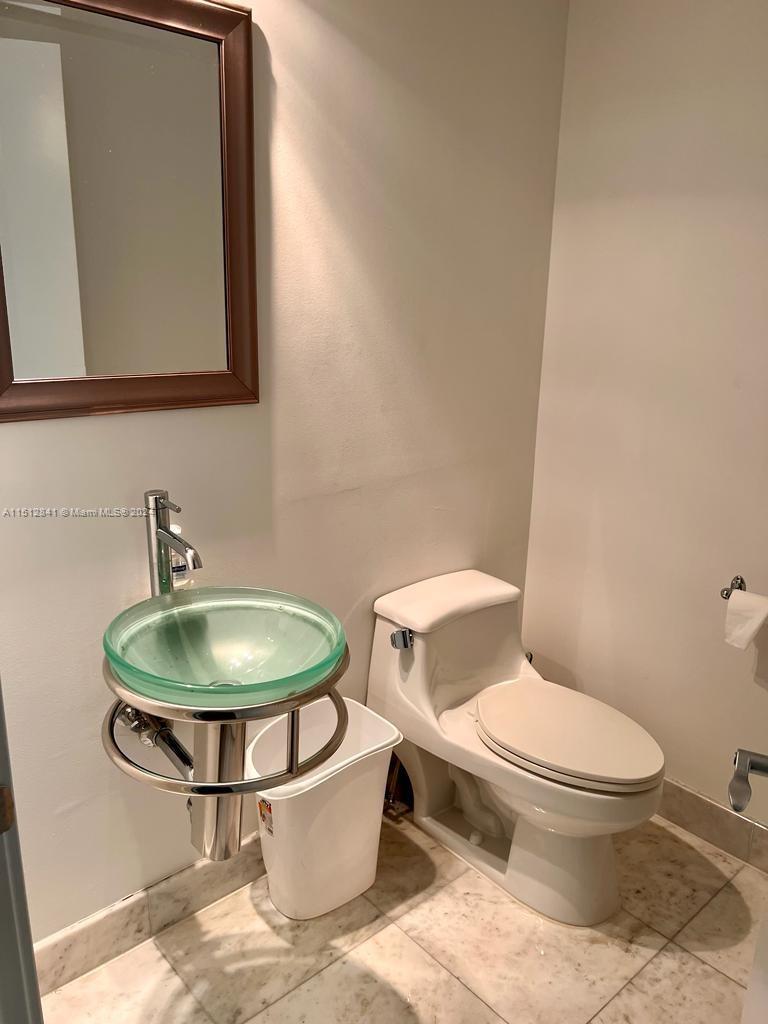 218 SE 14th St 1603, Miami, Florida 33131, 2 Bedrooms Bedrooms, ,2 BathroomsBathrooms,Residentiallease,For Rent,218 SE 14th St 1603,A11512841