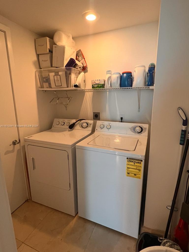 218 SE 14th St 1603, Miami, Florida 33131, 2 Bedrooms Bedrooms, ,2 BathroomsBathrooms,Residentiallease,For Rent,218 SE 14th St 1603,A11512841