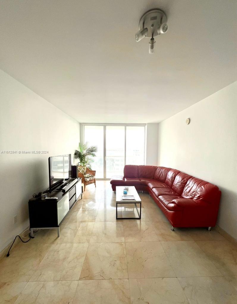 218 SE 14th St 1603, Miami, Florida 33131, 2 Bedrooms Bedrooms, ,2 BathroomsBathrooms,Residentiallease,For Rent,218 SE 14th St 1603,A11512841