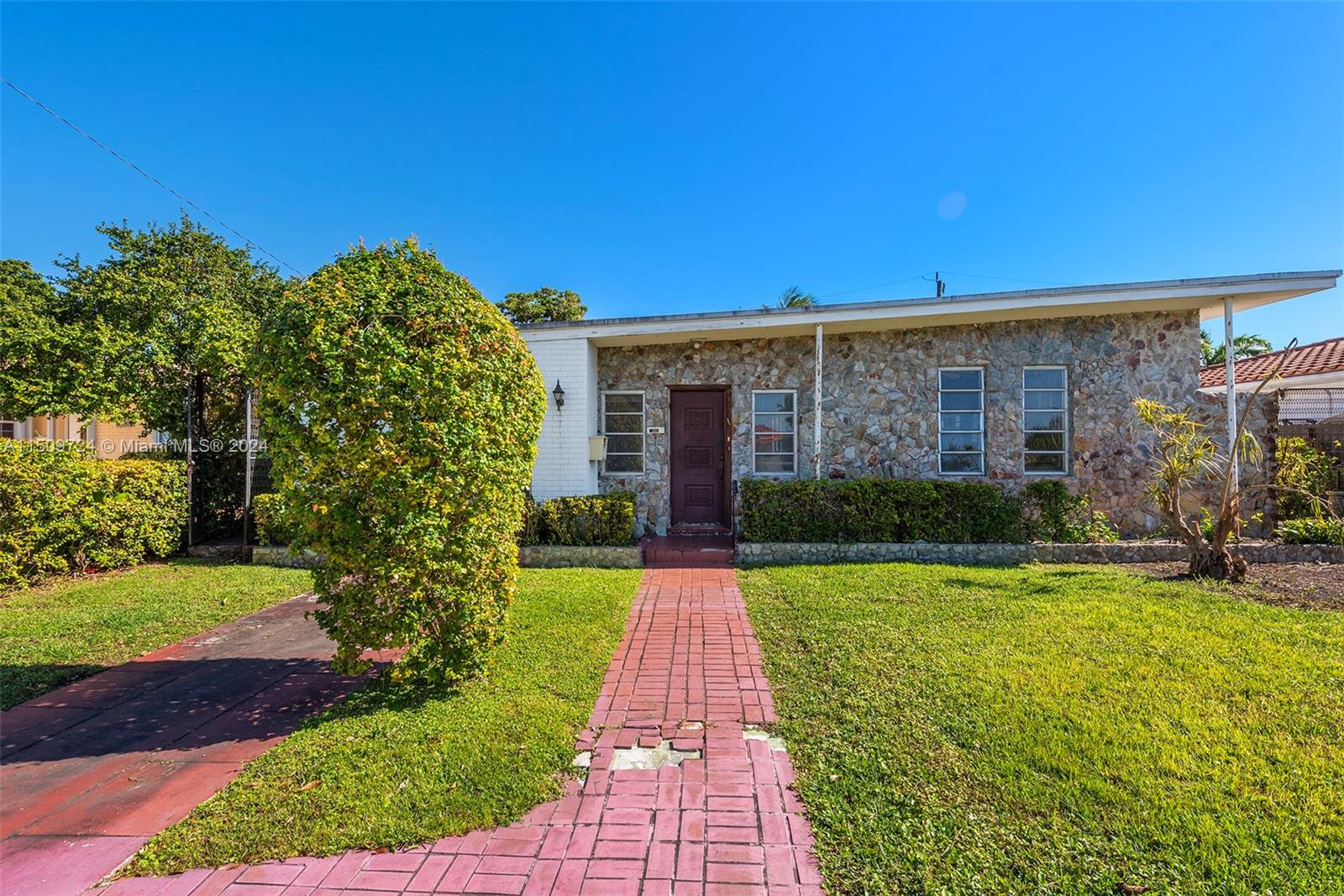 7509  Buccaneer Ave  For Sale A11509724, FL