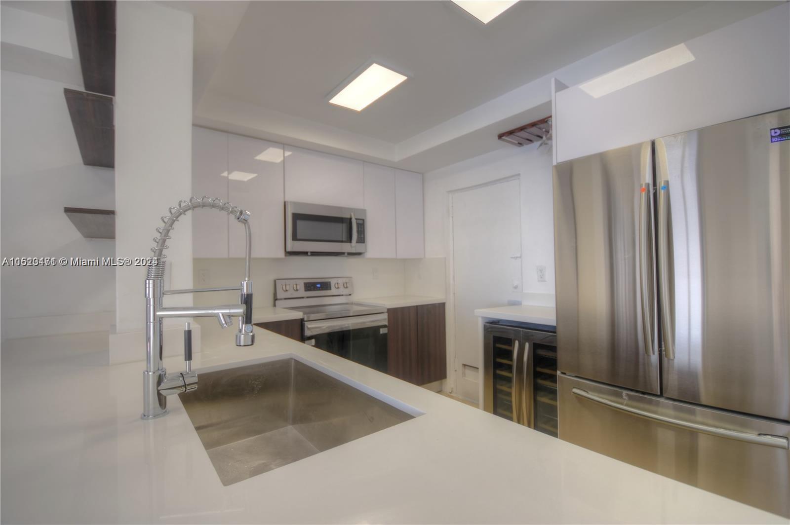 400 Kings Point Dr 1410, Sunny Isles Beach, Florida 33160, 2 Bedrooms Bedrooms, ,2 BathroomsBathrooms,Residential,For Sale,400 Kings Point Dr 1410,A11513171