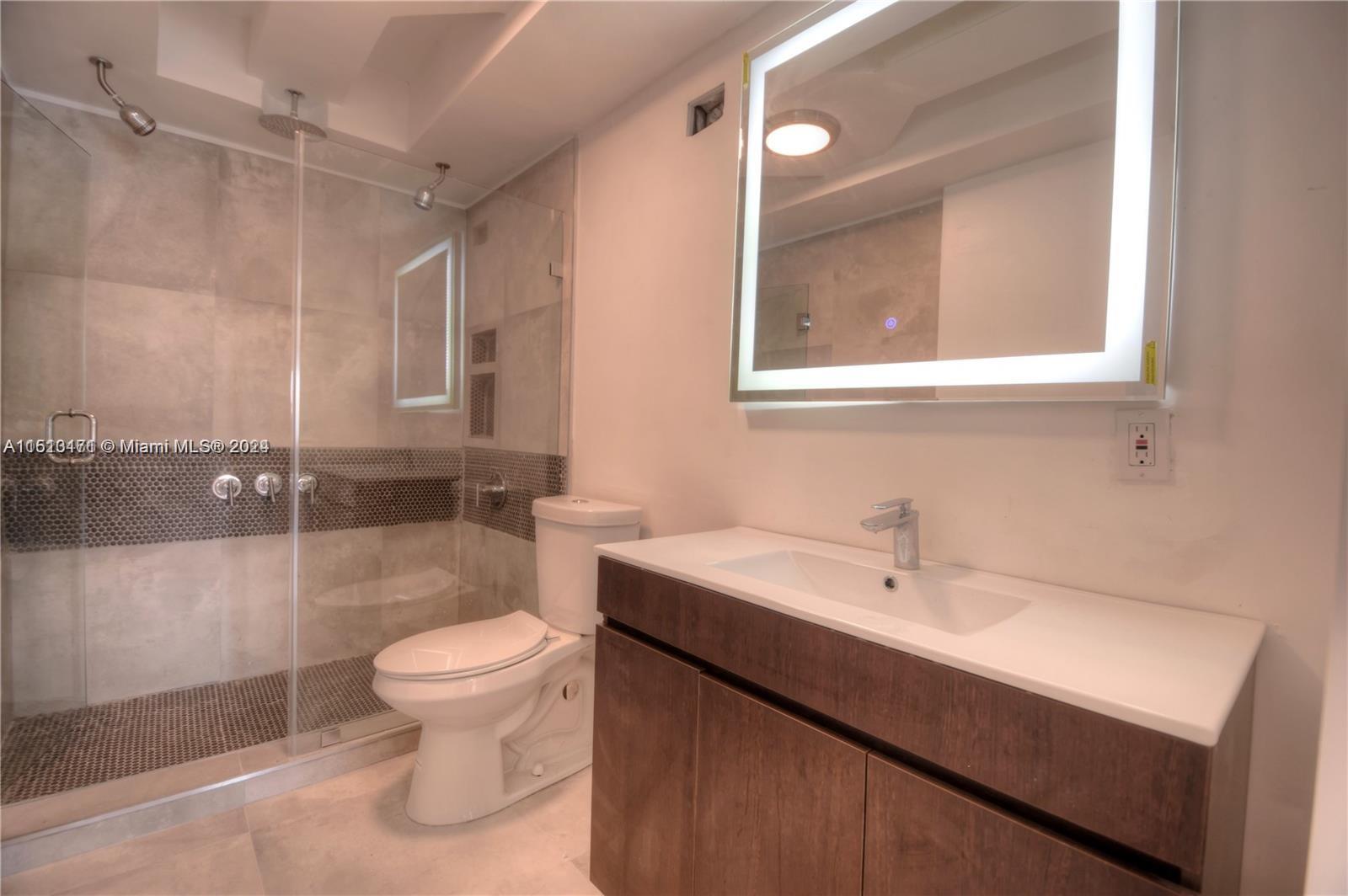 400 Kings Point Dr 1410, Sunny Isles Beach, Florida 33160, 2 Bedrooms Bedrooms, ,2 BathroomsBathrooms,Residential,For Sale,400 Kings Point Dr 1410,A11513171