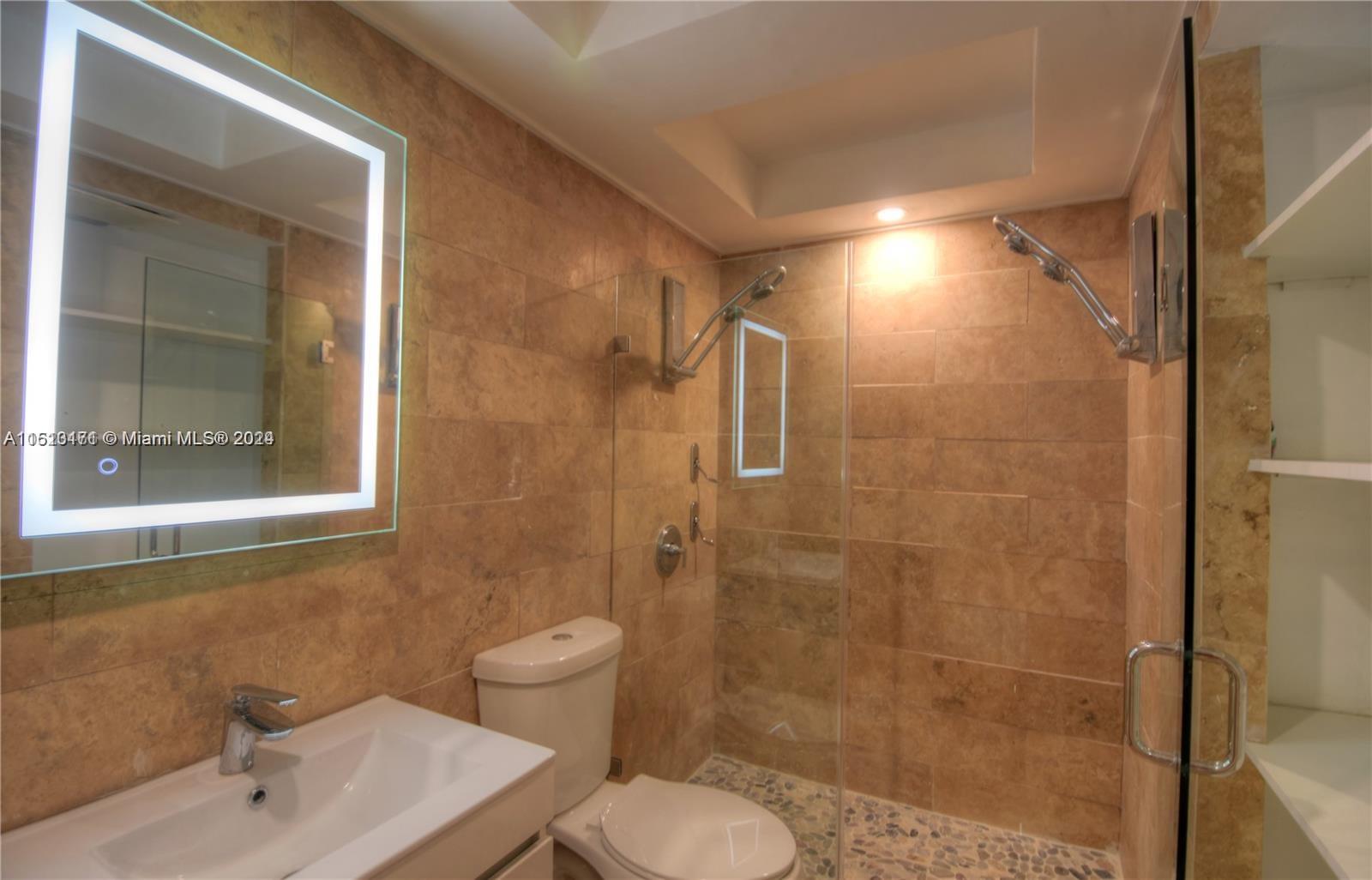 400 Kings Point Dr 1410, Sunny Isles Beach, Florida 33160, 2 Bedrooms Bedrooms, ,2 BathroomsBathrooms,Residential,For Sale,400 Kings Point Dr 1410,A11513171