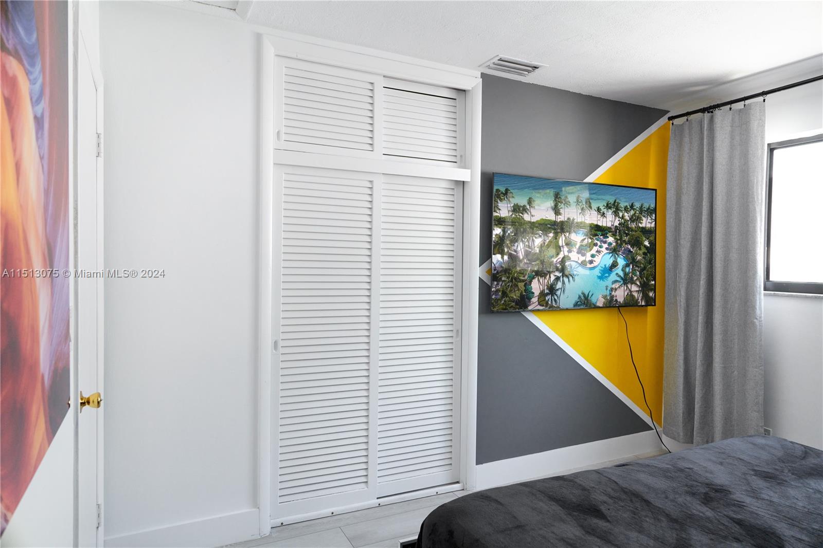 633 SW 4th St, Hallandale Beach, Florida 33009, 3 Bedrooms Bedrooms, ,2 BathroomsBathrooms,Residential,For Sale,633 SW 4th St,A11513075