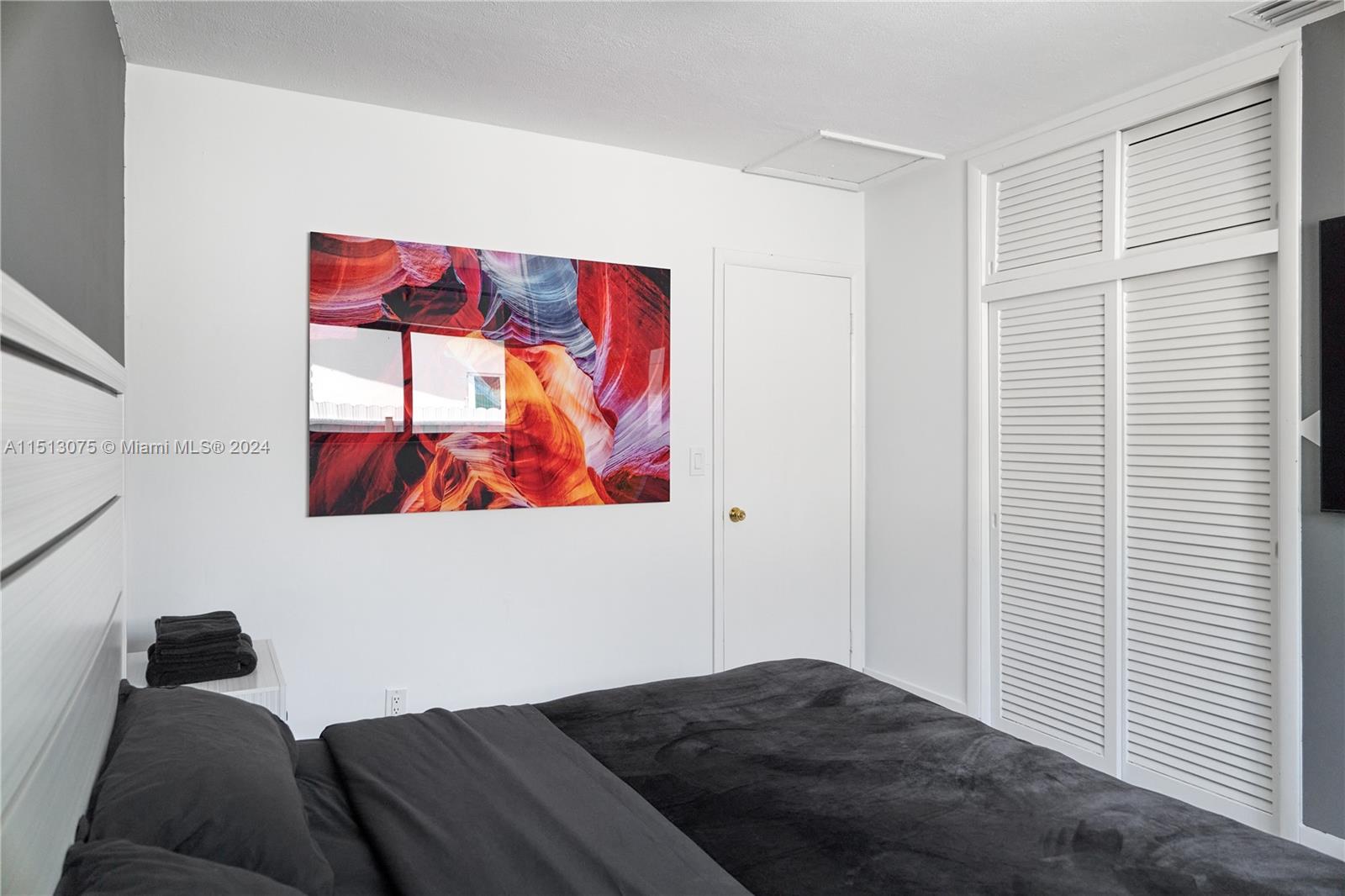 633 SW 4th St, Hallandale Beach, Florida 33009, 3 Bedrooms Bedrooms, ,2 BathroomsBathrooms,Residential,For Sale,633 SW 4th St,A11513075