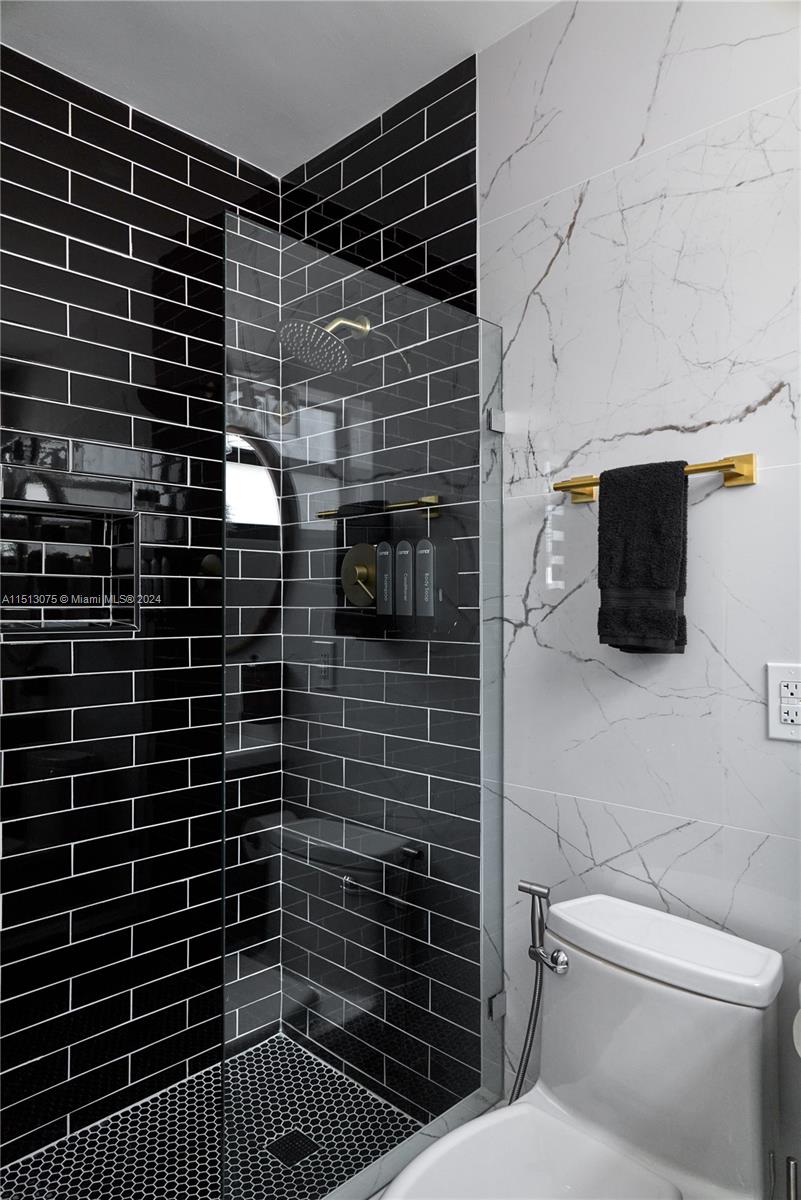 633 SW 4th St, Hallandale Beach, Florida 33009, 3 Bedrooms Bedrooms, ,2 BathroomsBathrooms,Residential,For Sale,633 SW 4th St,A11513075