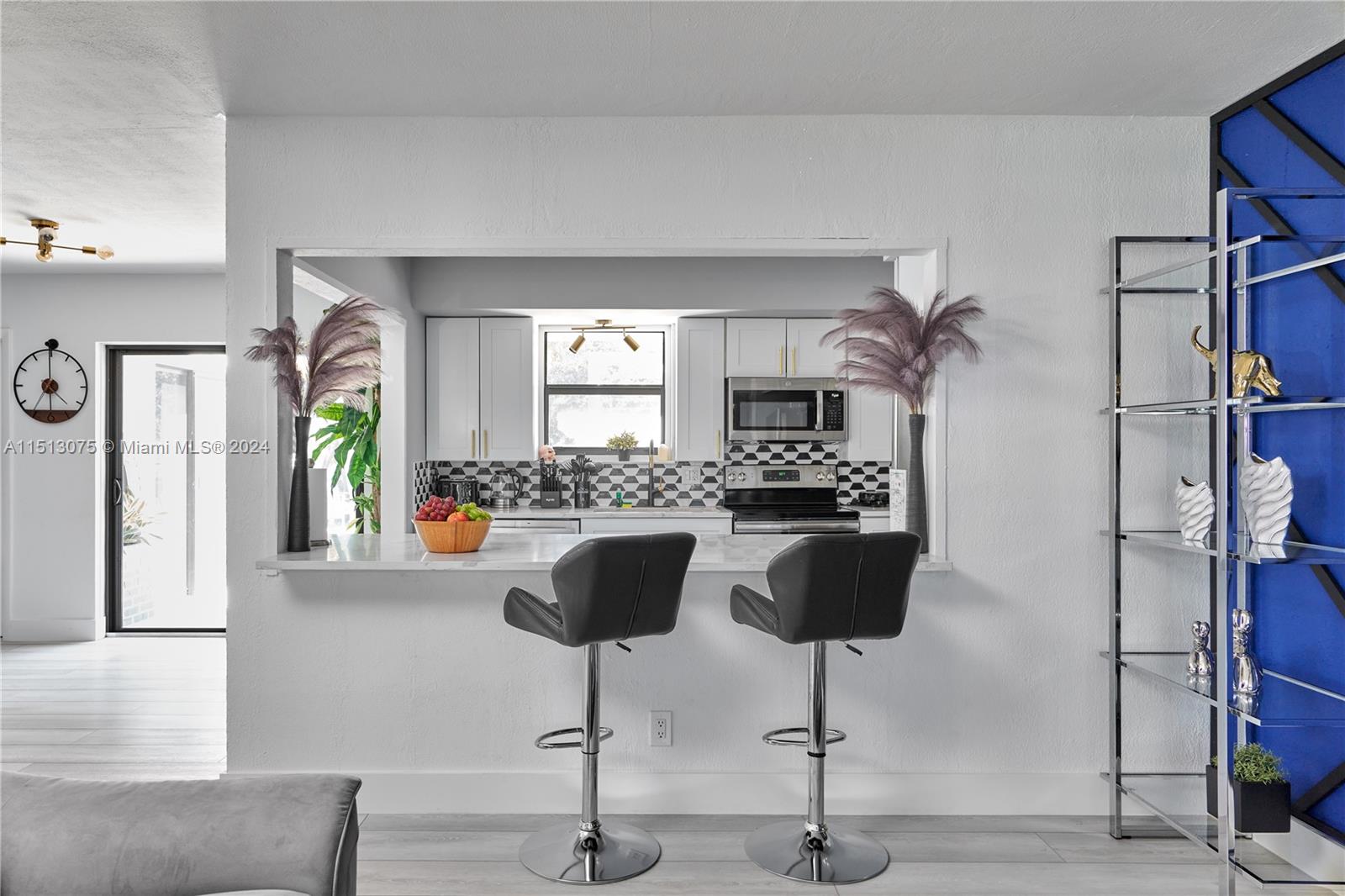 633 SW 4th St, Hallandale Beach, Florida 33009, 3 Bedrooms Bedrooms, ,2 BathroomsBathrooms,Residential,For Sale,633 SW 4th St,A11513075