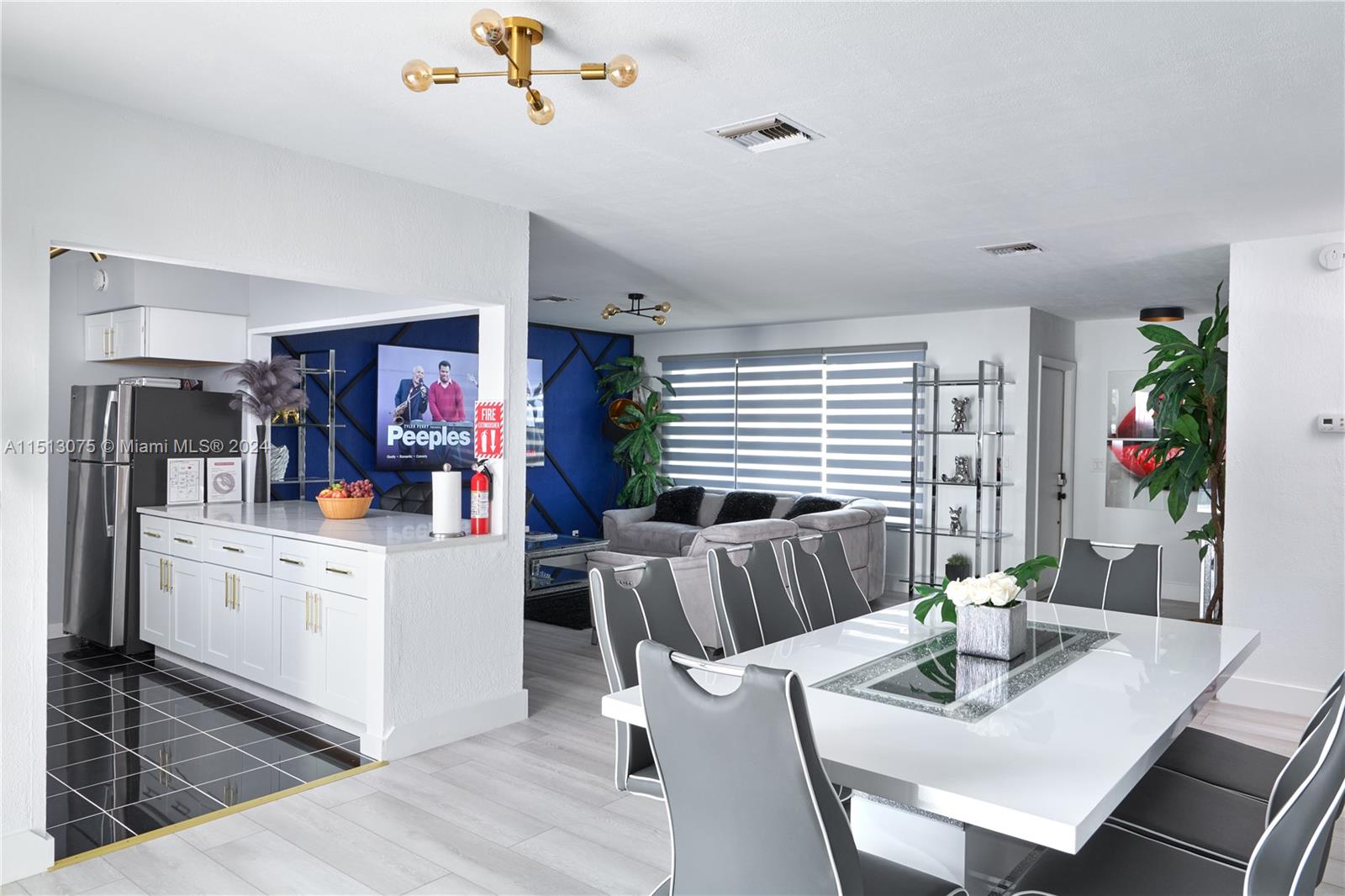 633 SW 4th St, Hallandale Beach, Florida 33009, 3 Bedrooms Bedrooms, ,2 BathroomsBathrooms,Residential,For Sale,633 SW 4th St,A11513075