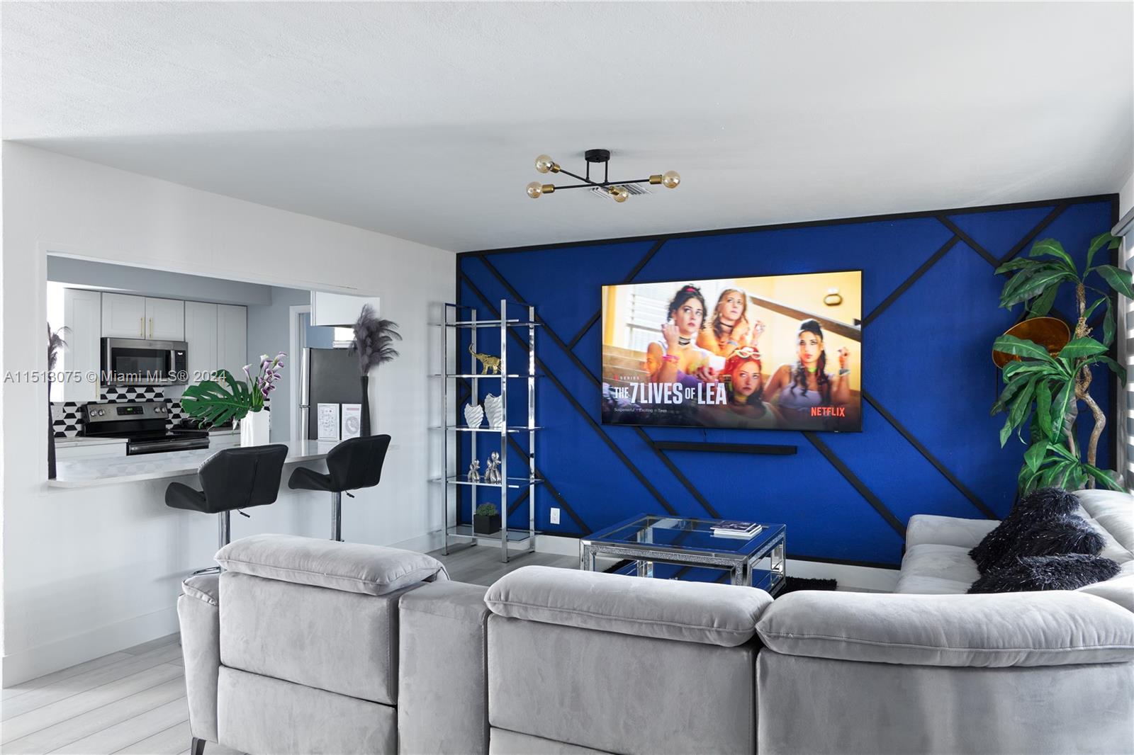 633 SW 4th St, Hallandale Beach, Florida 33009, 3 Bedrooms Bedrooms, ,2 BathroomsBathrooms,Residential,For Sale,633 SW 4th St,A11513075