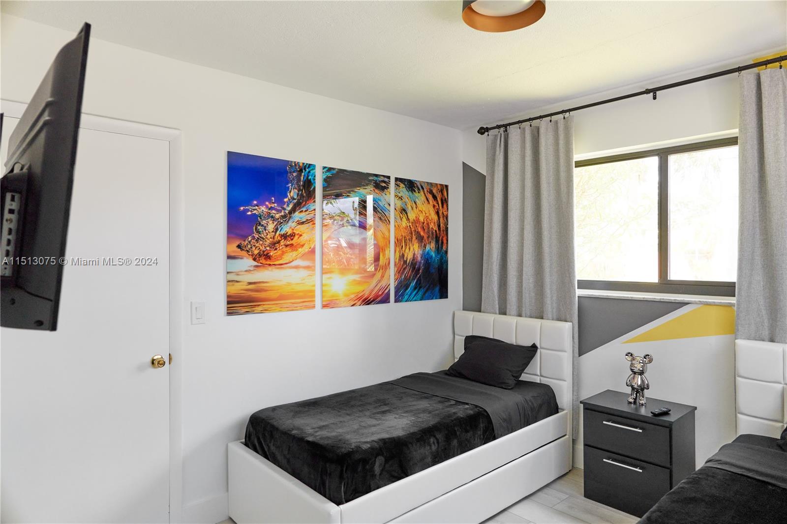 633 SW 4th St, Hallandale Beach, Florida 33009, 3 Bedrooms Bedrooms, ,2 BathroomsBathrooms,Residential,For Sale,633 SW 4th St,A11513075