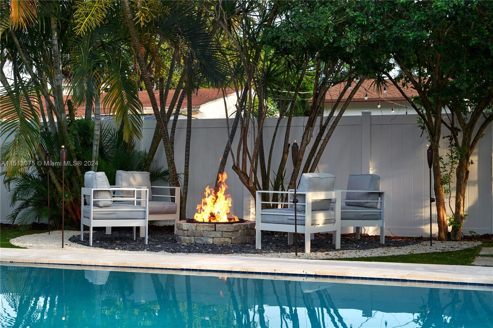 633 SW 4th St, Hallandale Beach, Florida 33009, 3 Bedrooms Bedrooms, ,2 BathroomsBathrooms,Residential,For Sale,633 SW 4th St,A11513075